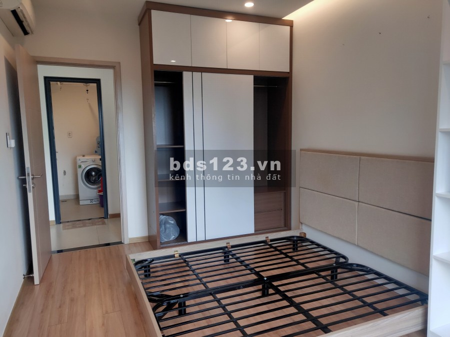 Cần bán căn 1 PN có ban công, bồn tắm nằm view Landmark 81