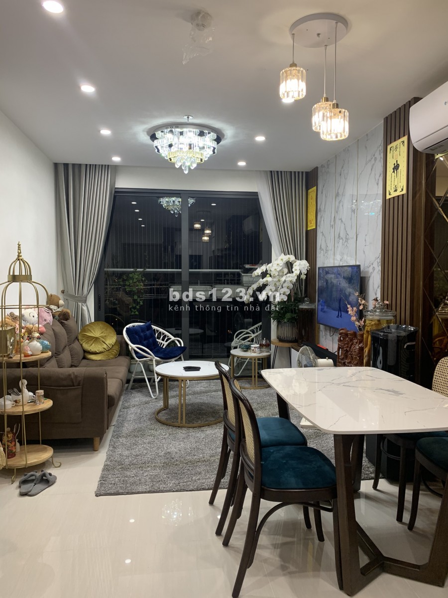 Miễn phí dịch vụ cho thuê 2PN 1VS full cơ bản tại Vinhomes Smart City 7tr/th. LH: 0392356516