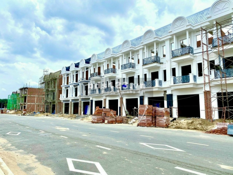 Đất nên sân bay Long Thành 2.5km, thổ cư 100%, OCB cho vay 10%, chiết khấu 10-20 chỉ SJC