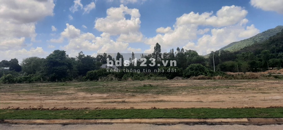 Đất biển Lộc An giá F0 cực rẻ chỉ từ 7tr/m2 ra biển 5 phút. Sổ riêng với chiết khấu tới 4%