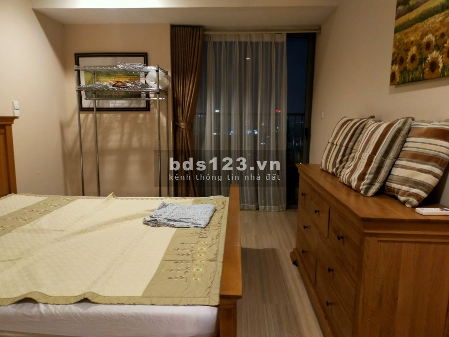Cho thuê gấp căn hộ ở 88 Láng Hạ, 108m 2 ngủ đủ đồ 18tr/tháng LH 0327582785