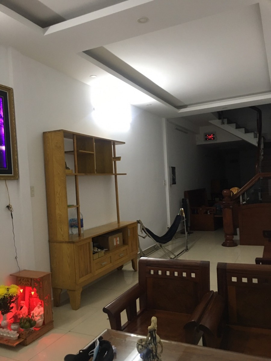 HXH cách mặt tiền 20m, Lê Hồng Phong, phường 5 Quận 5