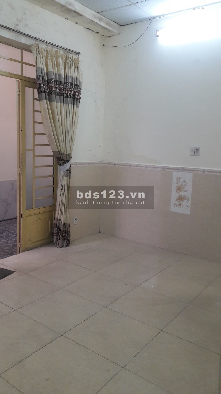 Nhà Tân Phú ngay chợ Tân Hương 76m2 chỉ 4.4 tỷ