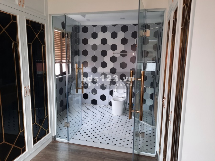 Khu Phân Lô May 10, 65m2 MTx5m 5T Sài Đồng Long Biên