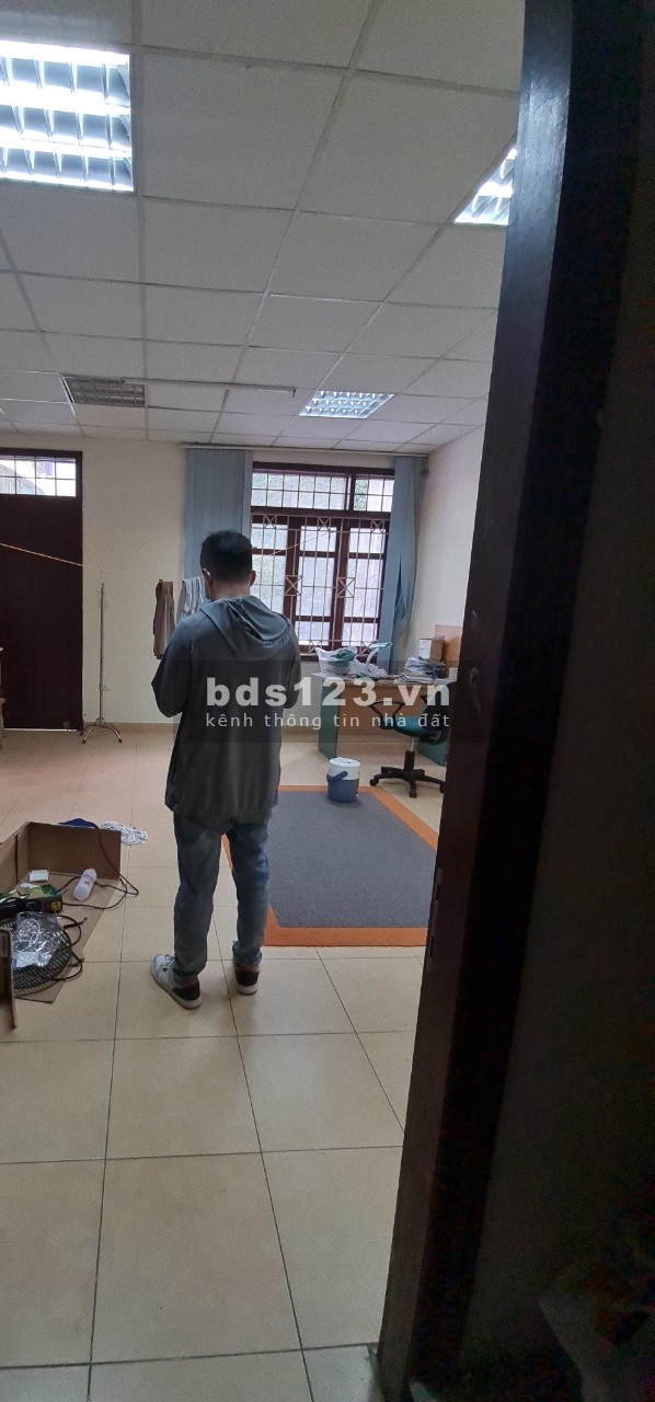 Cho thuê nhà phố tiểu công nghệ 70m2 x 3 tầng, ĐH, NL giá 7 Tr/tháng