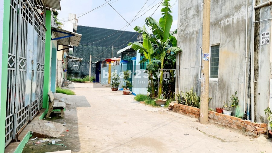 Bán đất rẻ thổ cư 100% diện tích 1322m2, Đức Hòa Hạ, Huyện Đức Hòa Long An