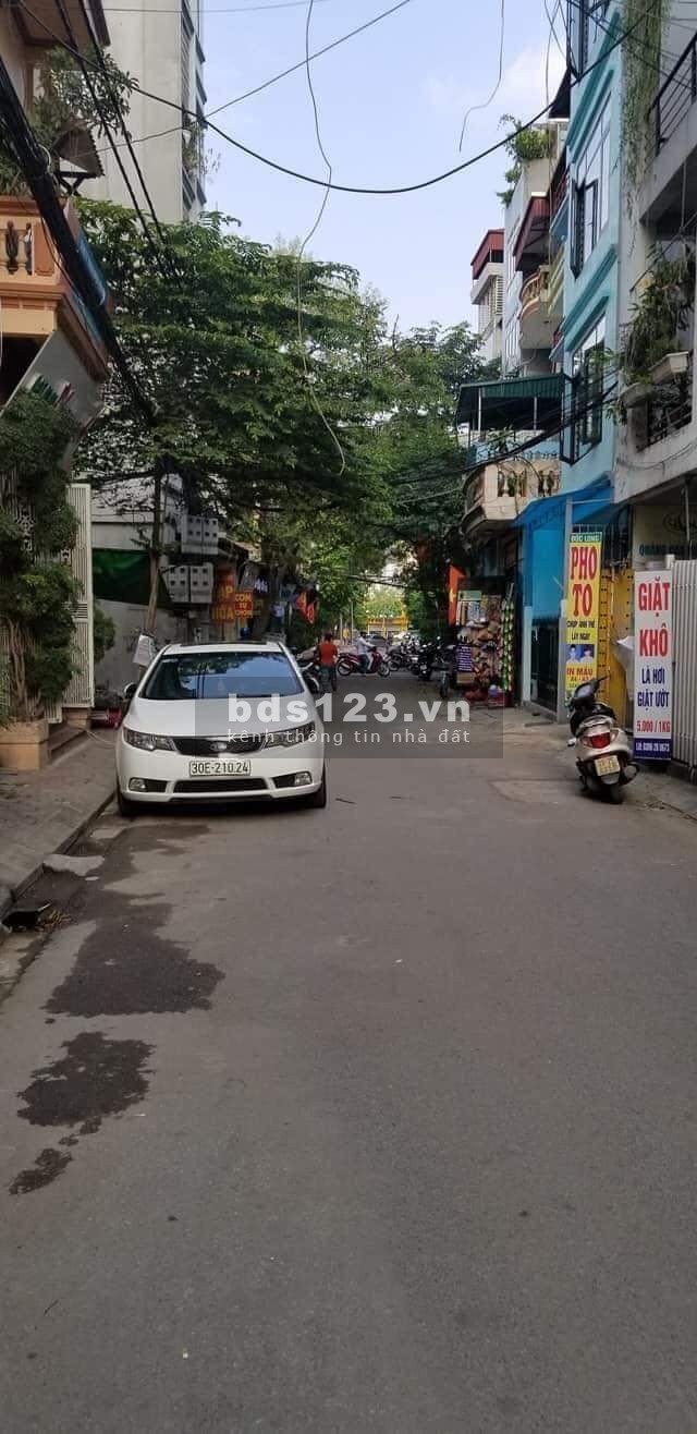 MẶT Phố Chùa Hà ( Bán Gấp) Nhà 65m, Kinh Doanh vô đich. có Vỉa Hè. Quận Cầu Giấy