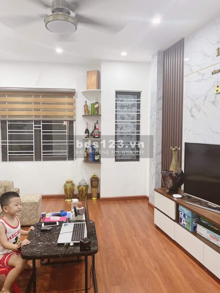 Cần bán nhà Nguyễn Trãi, Quận Thanh Xuân, dt 32m2, 5 tầng đúc kiên cố