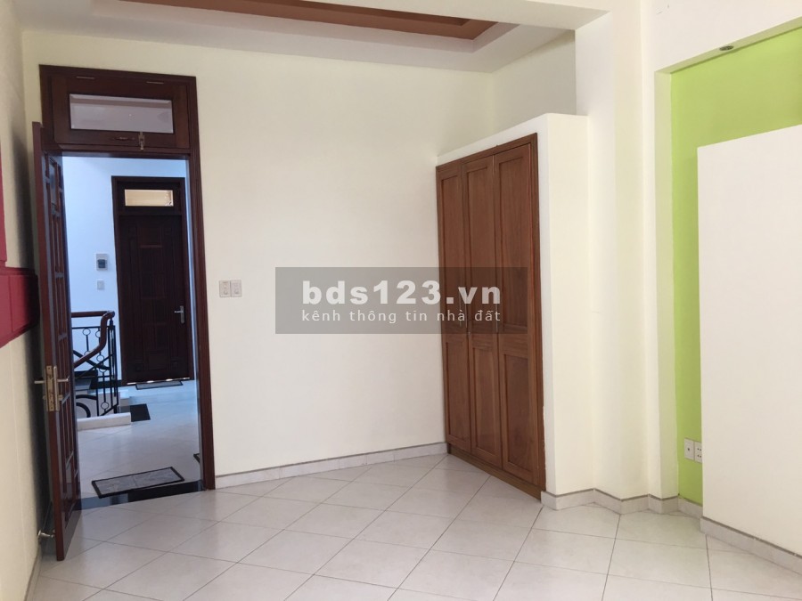 Căn duy nhất mặt tiền Huỳnh Khương Ninh, Đa Kao, Quận 1, dt 3.7mx16m, 3 lầu đúc, st, giá 17 tỷ
