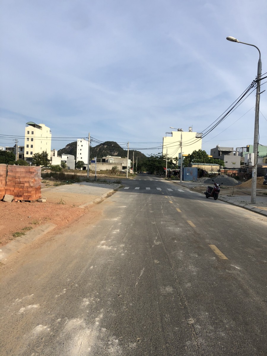 Bán lô Nguyễn Xiển khu Sơn Thuỷ, hướng đong 100m2, sát bải tắm Sơn Thuỷ Đà Nẵng
