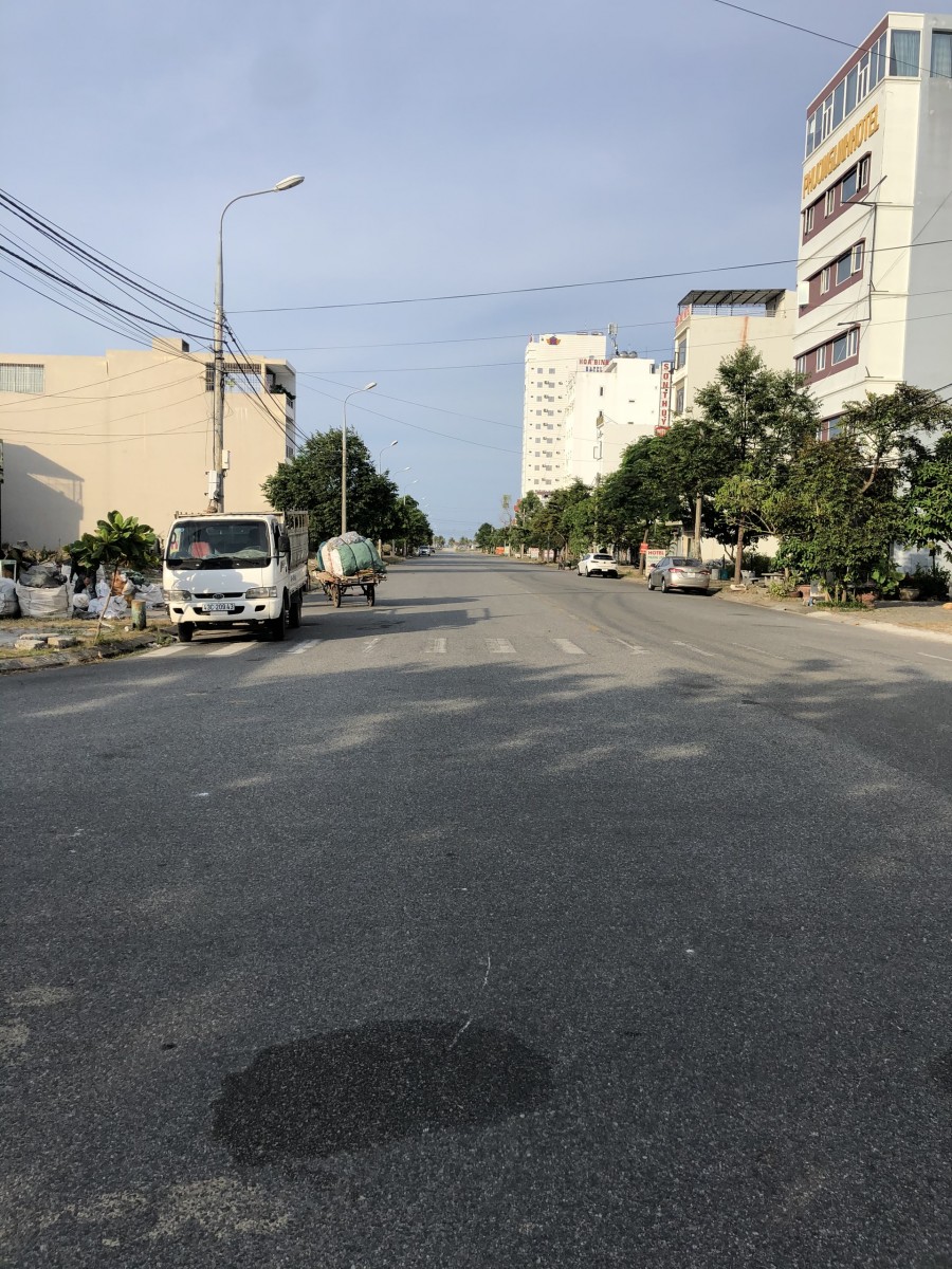 Bán lô Nguyễn Xiển khu Sơn Thuỷ, hướng đong 100m2, sát bải tắm Sơn Thuỷ Đà Nẵng