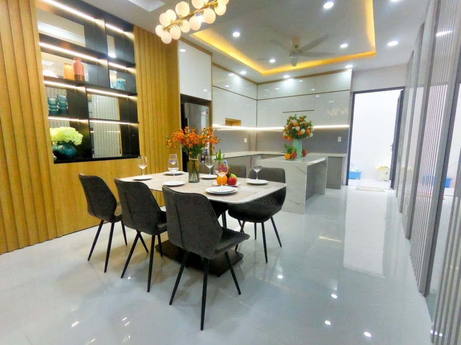 Bán Nhà Phố Xây Sẵn Trung tâm thành phố Dĩ An Bình Dương 80m2 1 trệt 2 lầu