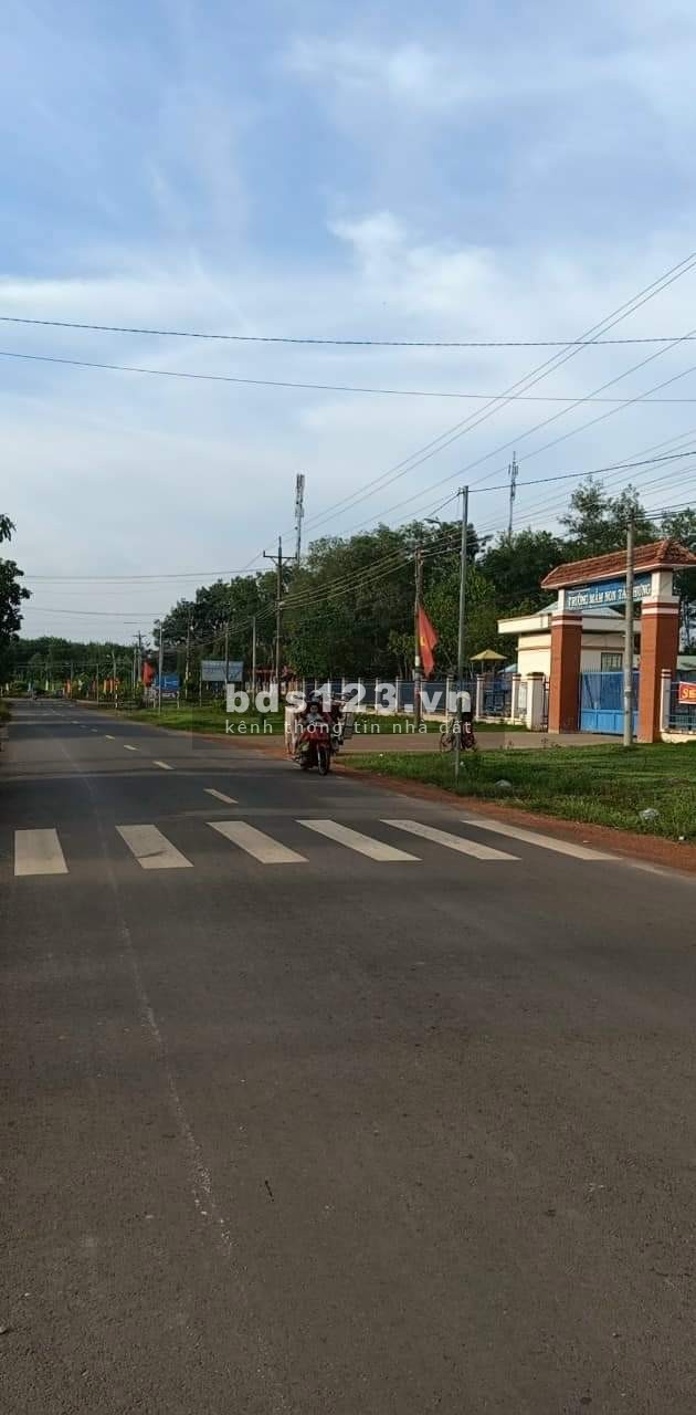 Bán đất SHR ngay KCN Becamex 6300hecta trong khu hành chính dân cư đông đúc, tiện ích hiện hữu