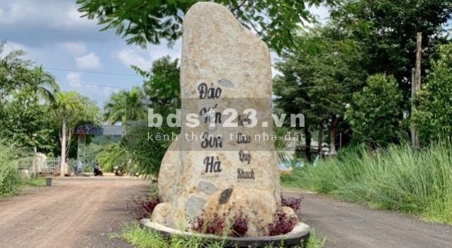 Kinh doanh quán ăn, cần bán gấp 540m2 đất gần KDL Đảo Yến Sơn Hà xây nhà ở được ngay