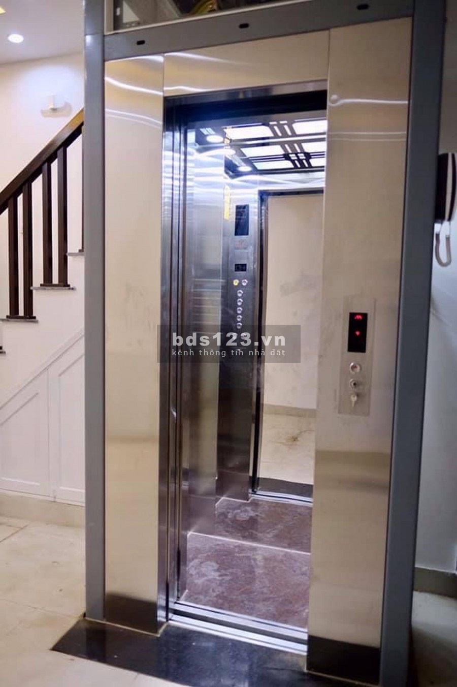 Ở Víp Võng Thị,Tây Hồ 14,8 Tỷ 52m2 Ô Tô Vỉa Hè