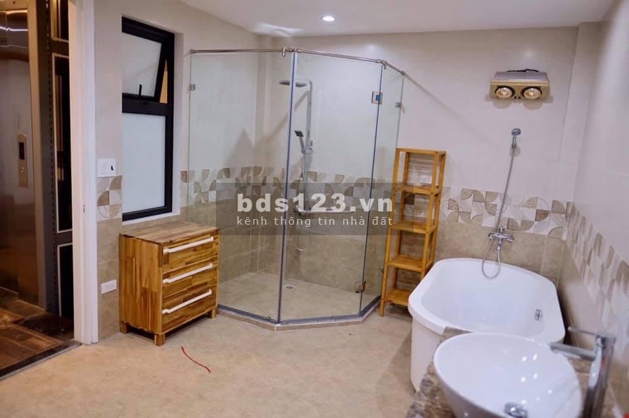 Ở Víp Võng Thị,Tây Hồ 14,8 Tỷ 52m2 Ô Tô Vỉa Hè