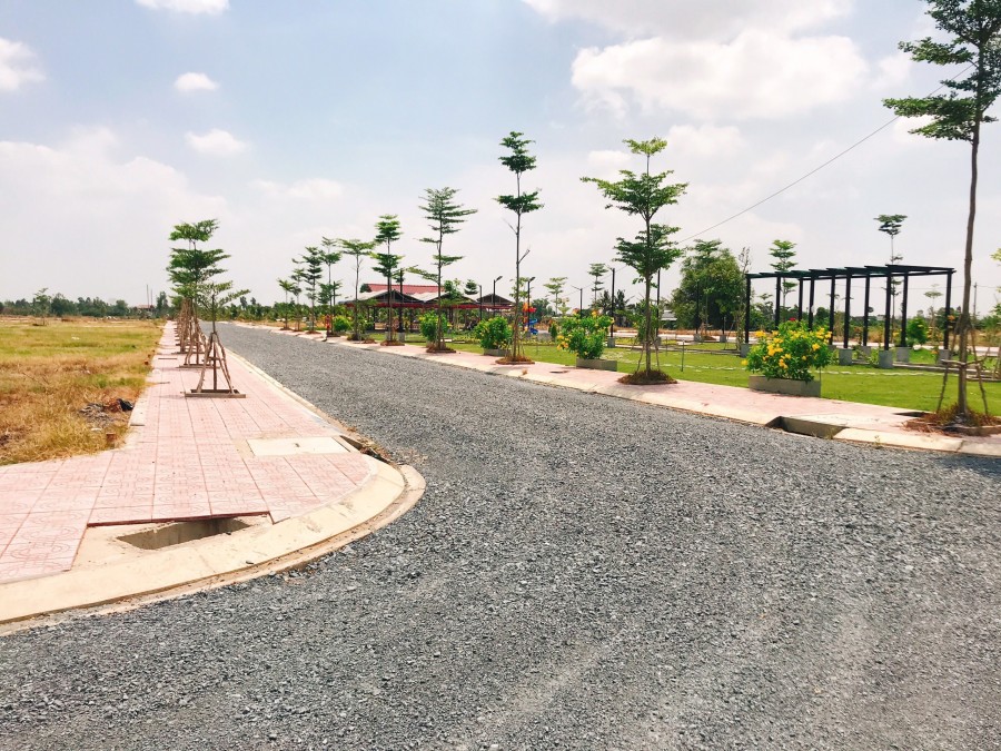 Khu dân cư mặt tiền đường Quốc Lộ 50,cách trung tâm Thành Phố chỉ 30 phút