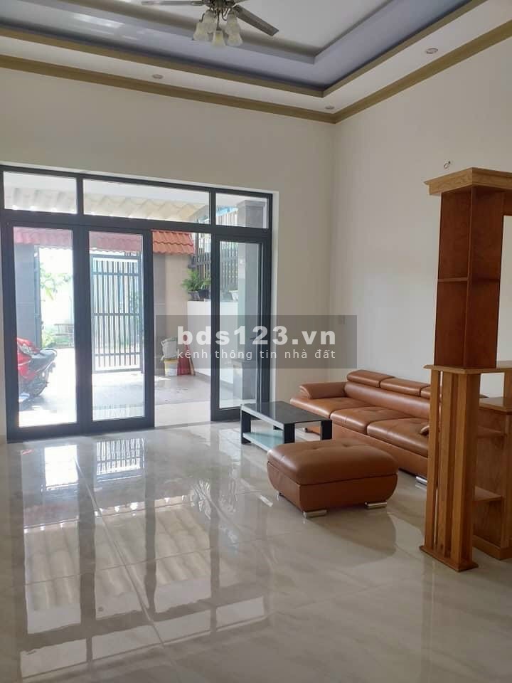 Nhà sổ riêng gần chợ cây sung cách đường 768 vào 50m
