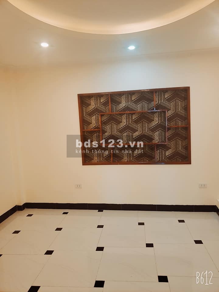 Bán gấp nhà Ngô Thi Sĩ Hà Đông, ô tô đỗ cửa, phân lô ô tô, dt 45m2, mt 3.8m, chỉ 4.8 tỷ