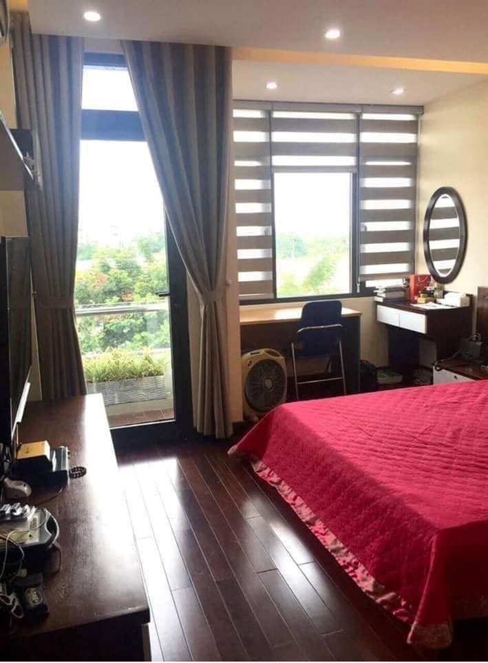 Bán nhà mặt phố Hoàng Như Tiếp, Long Biên, Kinh Doanh, vỉa hè, thang máy 64m2 x 6 tầng LH 0944267031