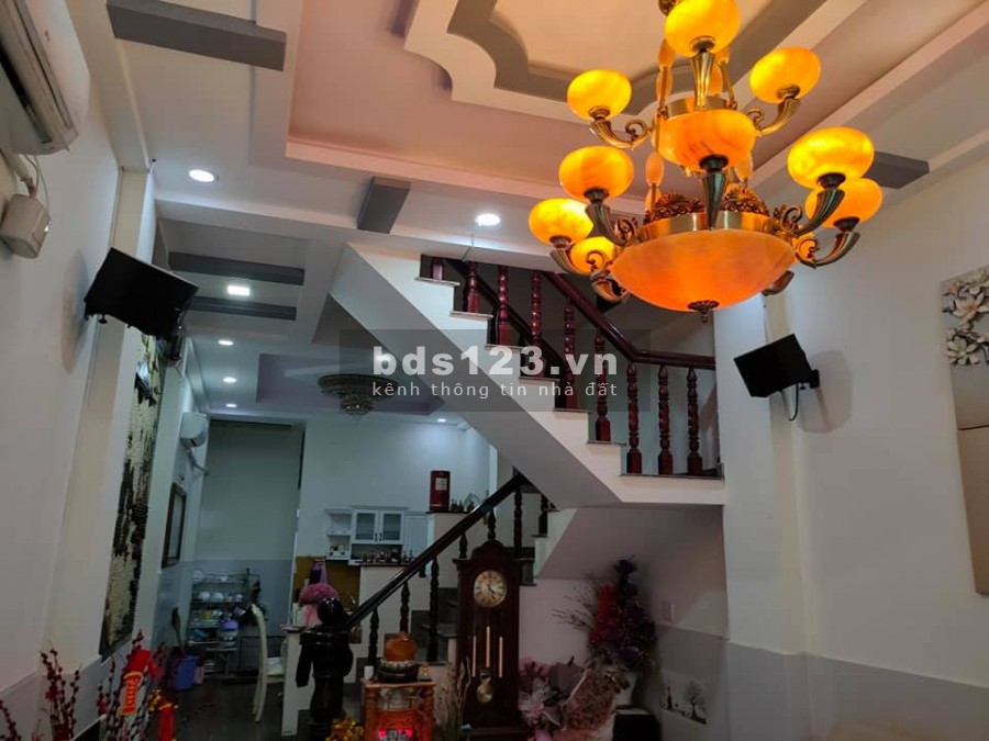 Bán nhà HXH Tô Ký Quận 12, nội thất cao cấp đầy đủ công năng 80m2 giá chỉ 5.9 tỷ TL