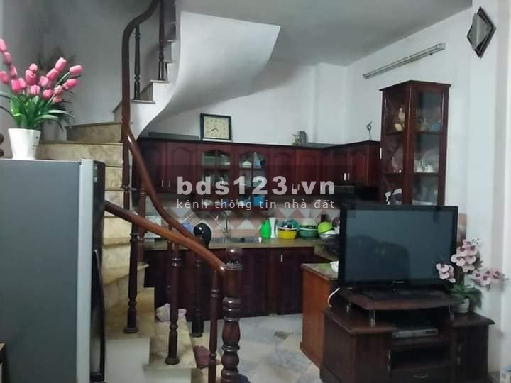 Nhà diêu hiếm Bà triệu diện tích vừa đủ thông số đẹp 30m2, 4 tầng đúc, giá 2.65 tỷ
