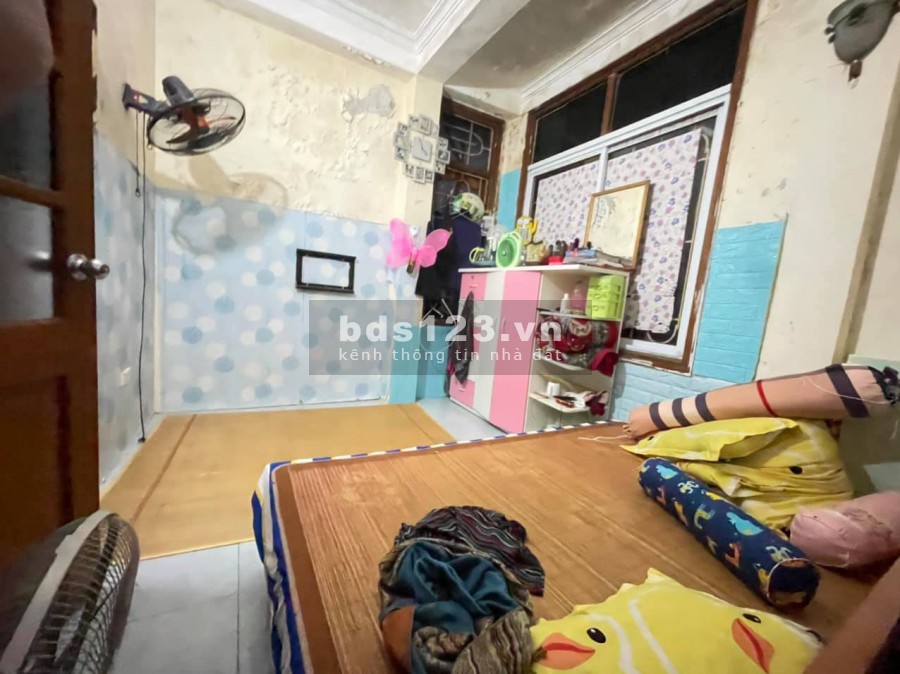 Bán nhà giá 1.4 tỷ, oto đỗ cửa, giá 1.4 tỷ, kiến trúc đẹp 4 tầng đúc bê tông