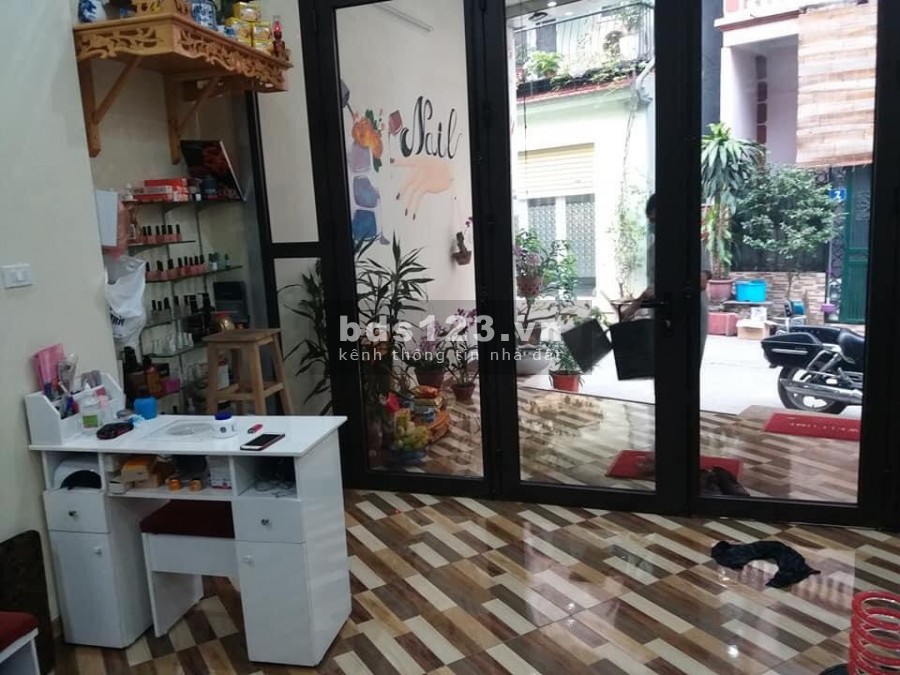 Bán nhà ngõ to, ô tô quay đầu Quận Long Biên gần cầu Chương Dương hiếm 51m2, 5,25 tỷ.