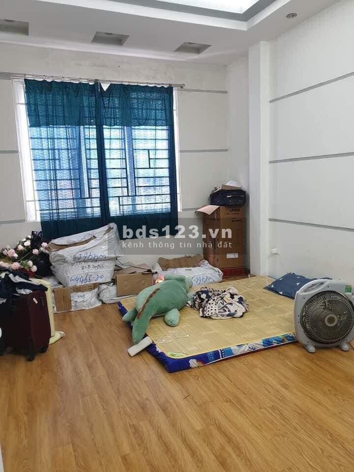 Bán nhà đẹp Vũ Ngọc Phan dtsd 80m2, giá bán 15,2 tỷ, sổ đỏ đẹp, nở hậu