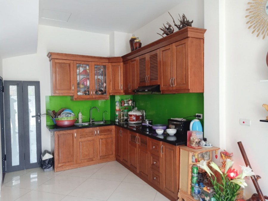 Siêu rẻ ở ngay Hoa Lâm, Long Biên, Hà Nội 37m2, 5 tầng, giá 2.95 tỷ