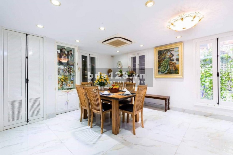 Siêu phẩm đẹp phố Trần Hưng Đạo, Hoàn Kiếm, 5 tầng, dt 41m2, giá 25 tỷ