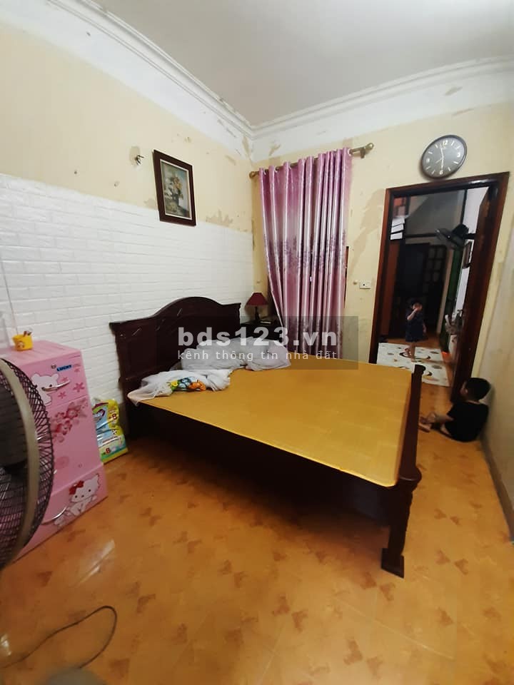 Mua Nhà 4 tầng tặng nhà cấp 4. 36m2 Ba Đình chỉ 3.1 tỷ.