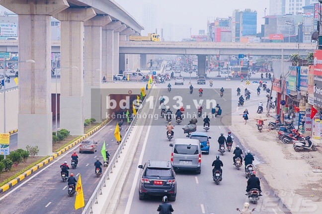 Khu phân lô có gara ô tô 7 chỗ, kinh doanh tốt, dt 68m2, mt 6m, giá 9 tỷ, có thương lượng
