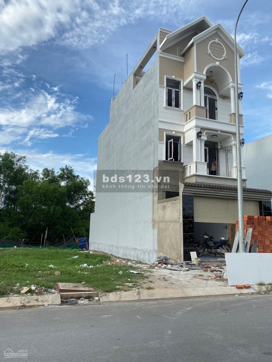 Bán 1 cặp 200m2, đất thổ cư kdc bệnh viện chơ rẫy 2, Bình Chánh, sổ hồng riêng
