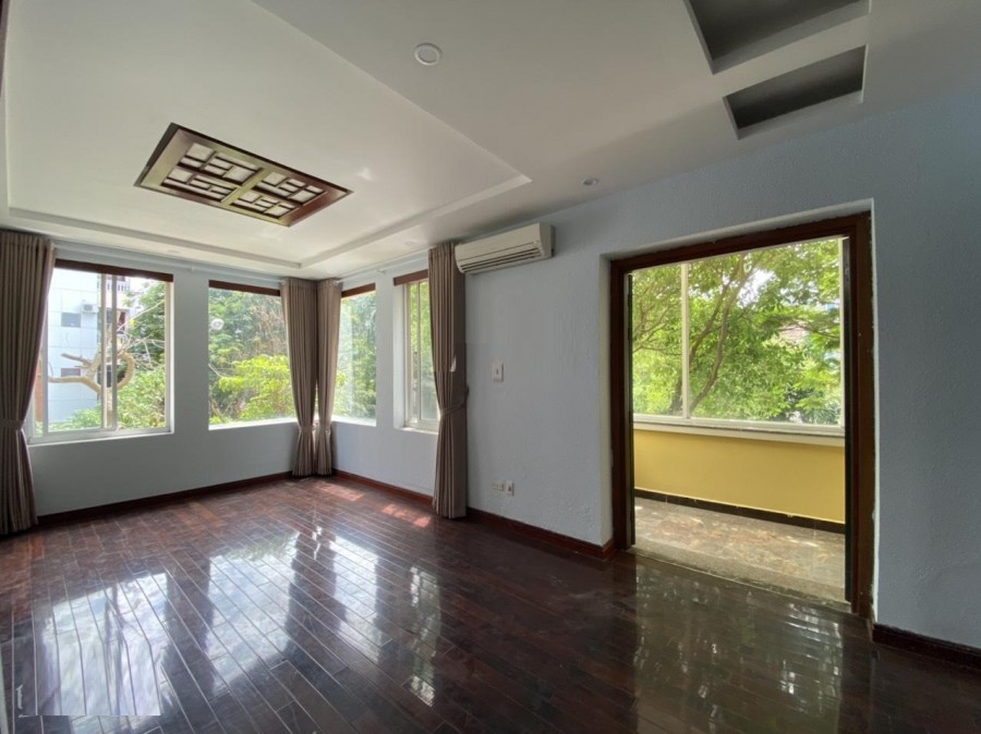 Bán biệt thự khu 1.3 ha phường Quảng An, vị trí đắt giá nhất Tây Hồ