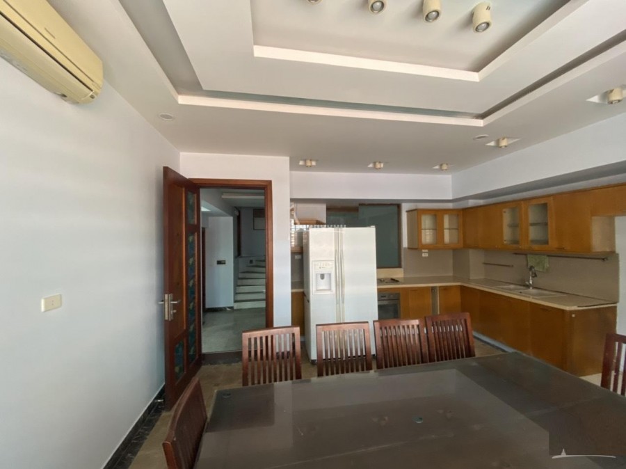Bán biệt thự khu 1.3 ha phường Quảng An, vị trí đắt giá nhất Tây Hồ