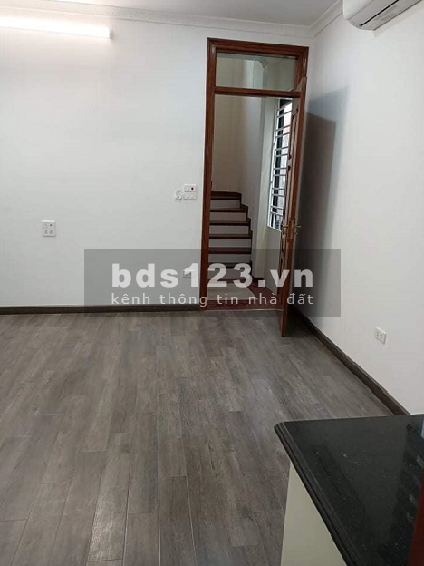 Nhà mới Xuân Phương Trịnh Văn Bô giá 2.65 tỷ, dtsd 40m2, 4 tầng đúc, 5 pn, ô tô