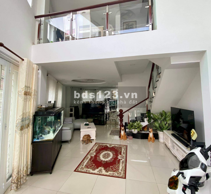 Bán nhà 2 MT HXH Phan Văn Trị,P.11,BT 49m2(5x10x 5 tầng) Giá 7,4 tỷ