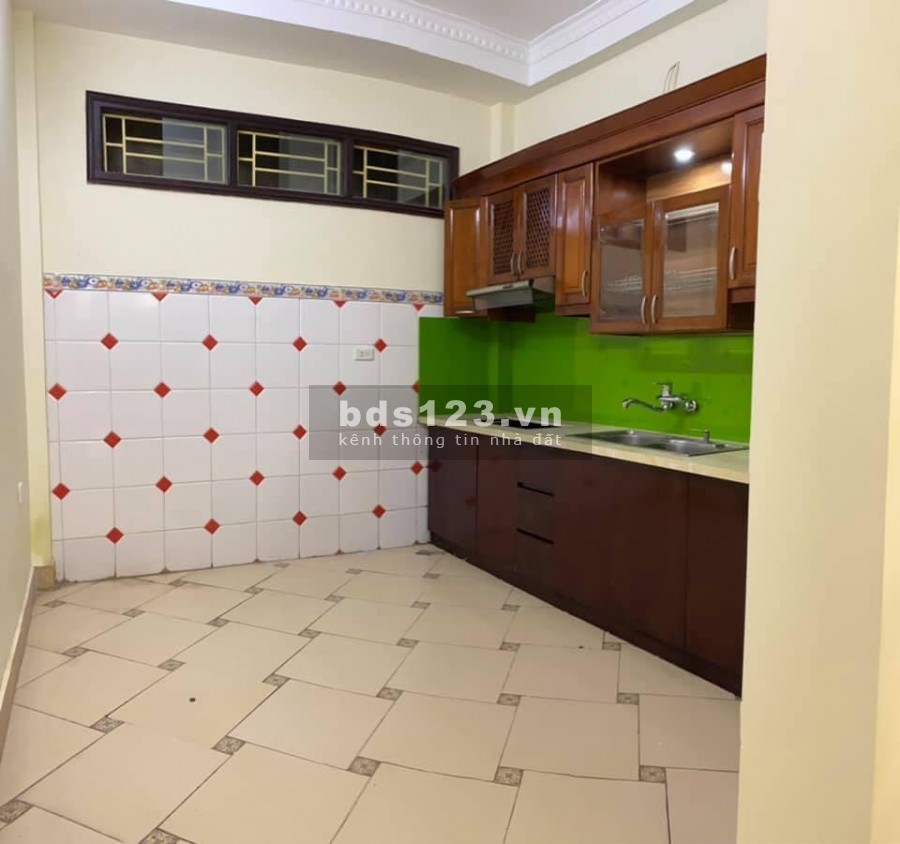 Bán nhà Hoàng Mai 33m2 tầng 1, dt 35m2 tầng 2, 4 tầng, mặt tiền 3.1m, Giá 3.65 tỷ