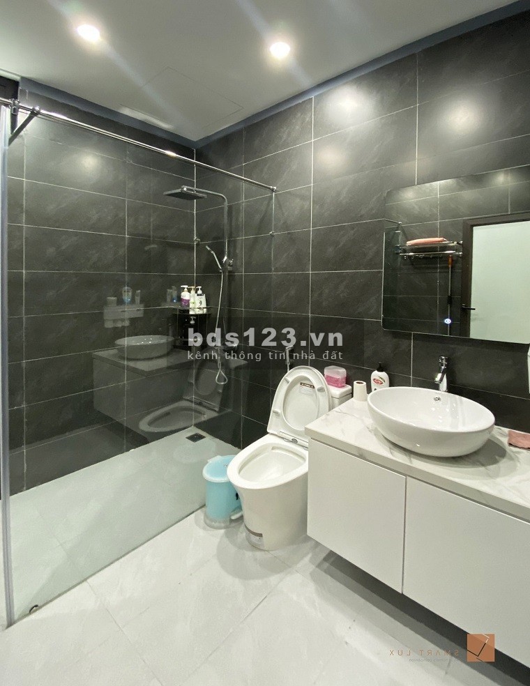 Bán nhà Bồ Đề, nội thất cao cấp, dt 46m2, giá nhỉnh 4 tỷ