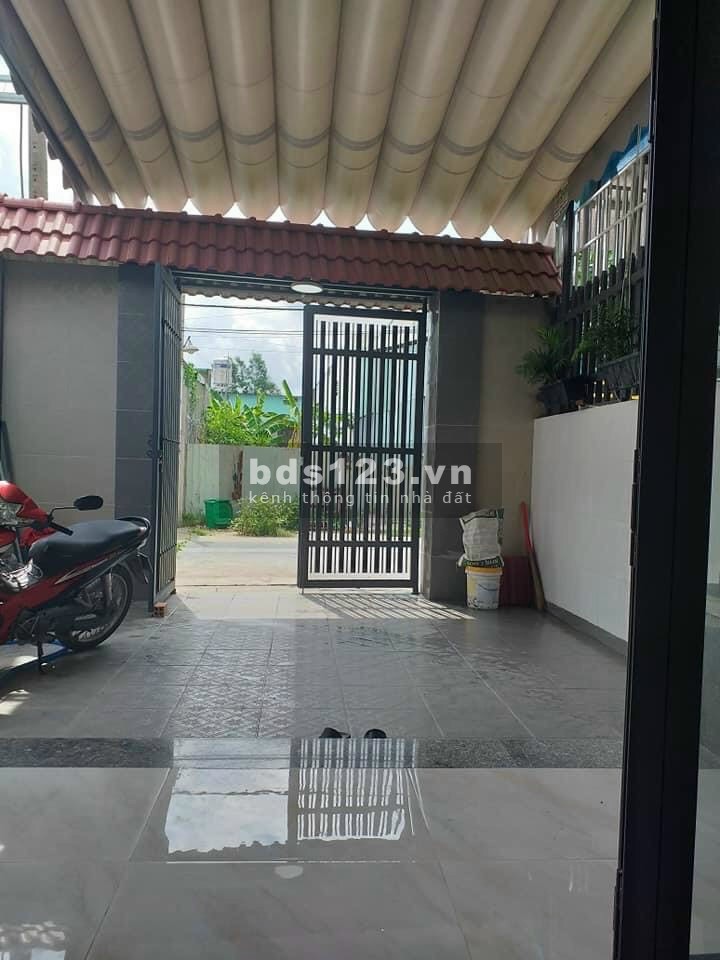 Nhà sổ riêng gần chợ cây sung cách đường 768 vào 50m