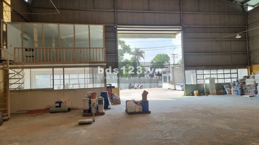 Bán nhà xưởng góc 2mặt tiền đường Đồng gần kcn Thạnh Phú