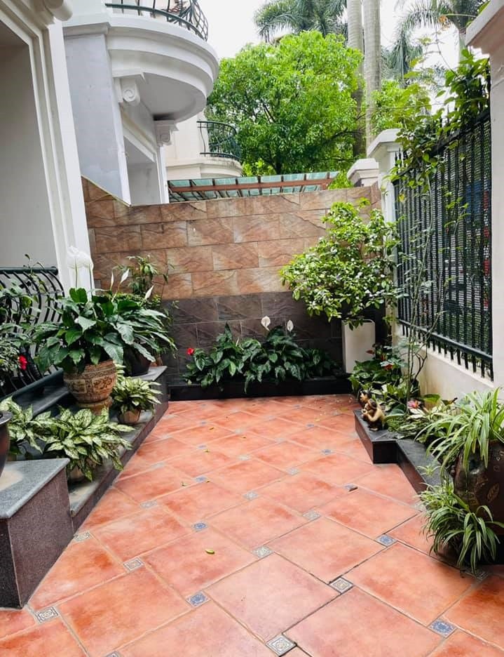 Hiếm, biệt thự Ciputra, 126m2, nhỉnh 20 tỷ, Võ Chí Công, Tây Hồ, lh 0913383966