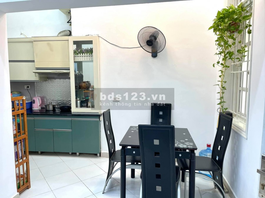 Bán nhà Thái Hà, phân lô, 40m2,4 tầng, MT5m, 4.5 tỷ. Sổ đỏ, nhà đẹp, ở ngay