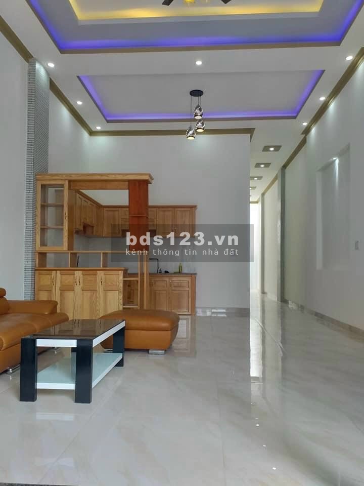 Nhà sổ riêng gần chợ cây sung cách đường 768 vào 50m