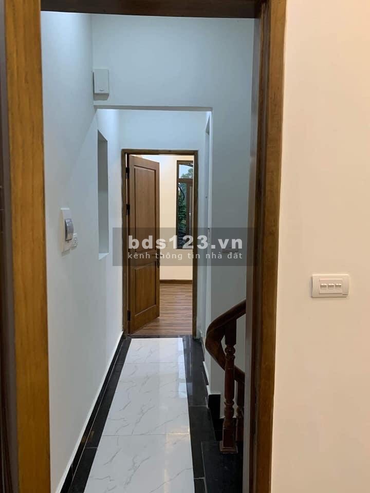 Nhà 4 Tầng, Phố Lĩnh Nam, ô tô đỗ Cửa, DT 58m2, MT 5.6m, Giá…