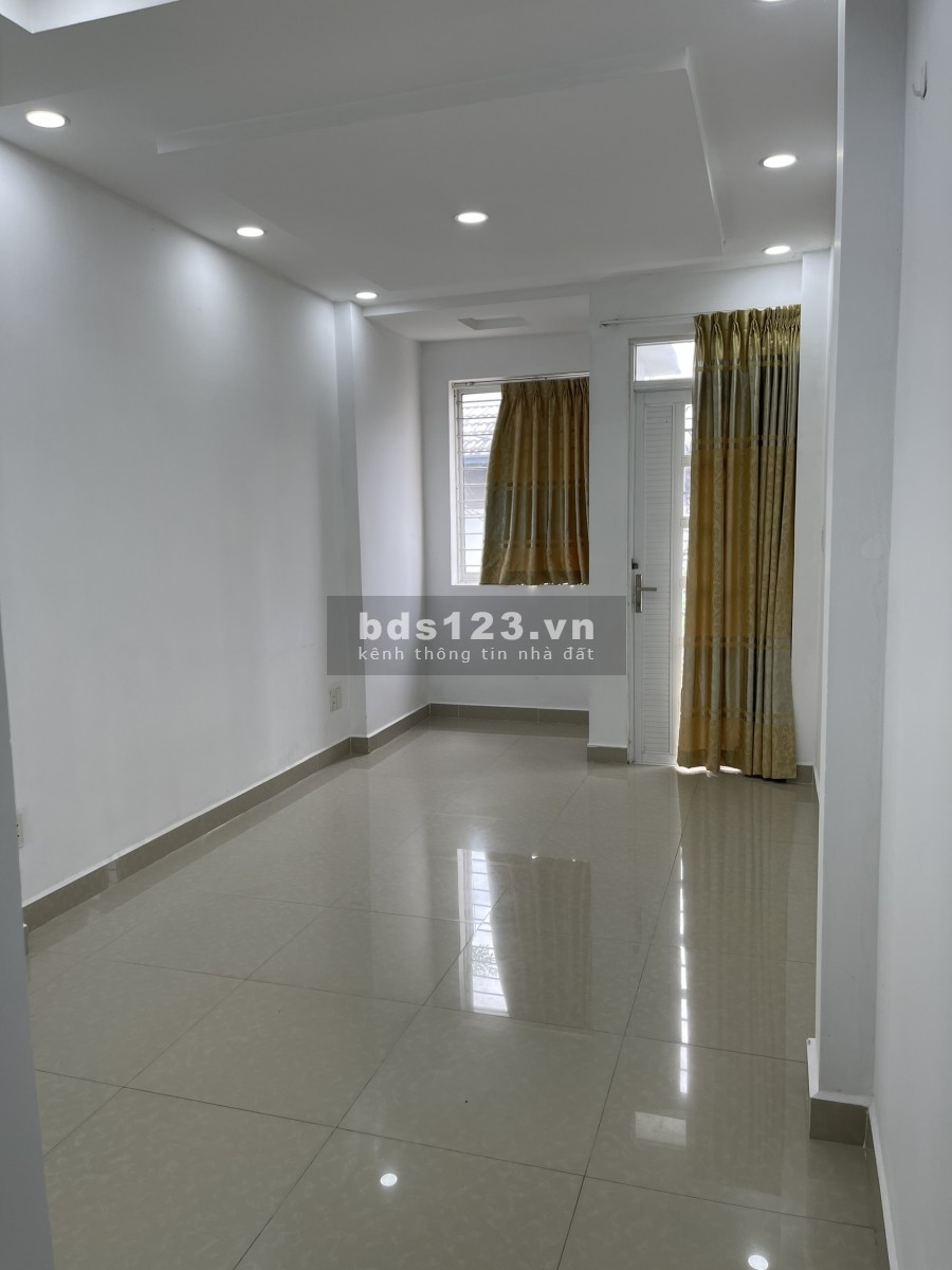 HXH Nguyễn Công Hoan, trệt 3lầu, 5phòng, 5wc. Chỉ 23tr.