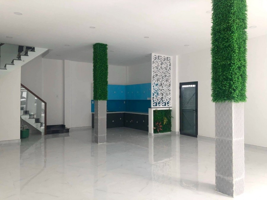 Bán nhà HXH xe 7 chỗ đậu trong nhà đường Tám Danh P4Q8