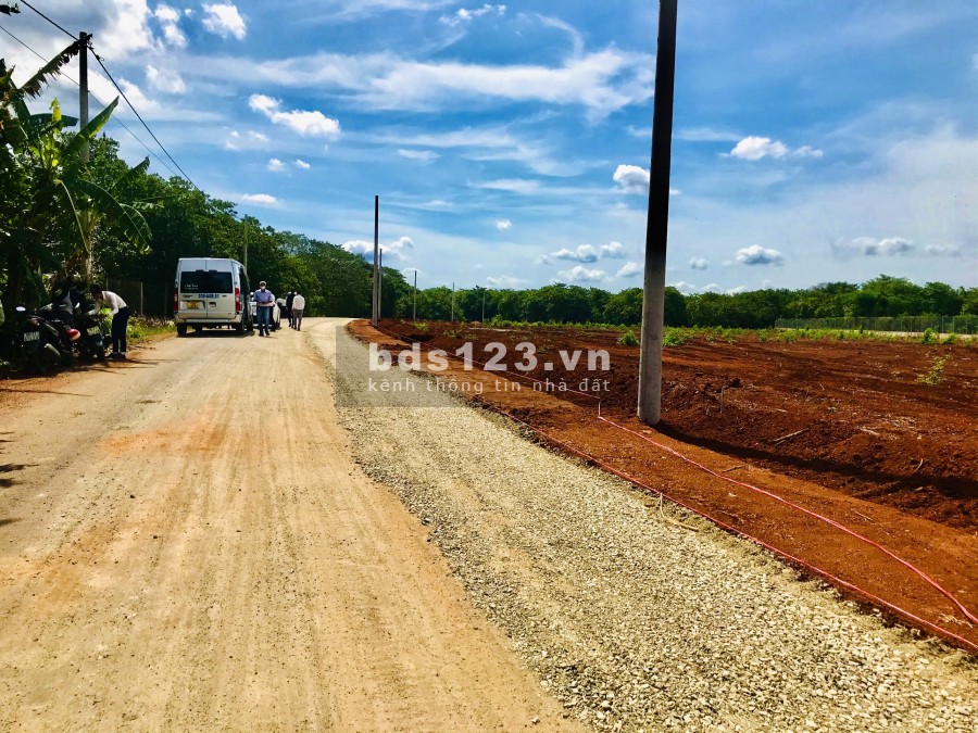 Đất nền sổ hồng công chứng ngay tại Tx Phú Mỹ, giá chỉ 6tr5/m2. Lh 0393 760 544