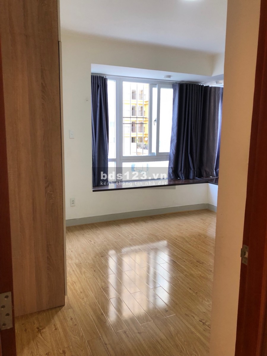 Cho thuê căn hộ thủ thiêm star, 80m2 nhà gần full nội thất Giá thuê 7 triệu/tháng Tel.0914.392.070